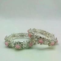 ราคา ชุดไทยเครื่องประดับเพชรทองกำไลข้อมือคู่Gold Bracelet บล็อกบัสเตอร์ (1731555697667769889)