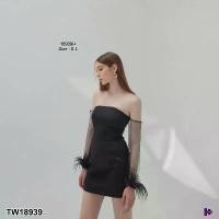 ราคา Garden Clothes ชุดเดรส เดรสเกาะอก ปลายแขนขนนก .. สีดำ (1732225614078905023)