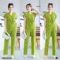 ราคา Garden Clothes ชุดเซ็ท SET 2 ชิ้น #สาวอวบ เซทเสื้ออกไขว้ คอถ่วง + กางเกงขายาว ทรงกระบอก .. สีเขียว (1732225635655912127)