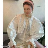 ราคา Garden Clothes เสื้อเชิ้ต & เบลาส์ เสื้อเชิ้ตปกใหญ่ลูกไม้ .. สีขาว (1732218711524674239)