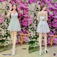 ราคา Garden Clothes ชุดเดรส มินิเดรส สายเดี่ยว สายโบว์ผูกด้านหลัง กระโปรงระบายเล็ก 3 ชั้น .. สีขาว (1732218735807400639)