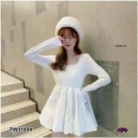 ราคา Garden Clothes ชุดเดรส เดรสแขนยาวกระโปรงจีบ สีขาว (1732218761695496895)