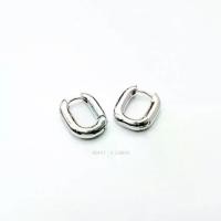 ราคา TK WHATAGRAY Joy Earrings ต่างหูห่วงสี่เหลี่ยม (1731197890249589790)