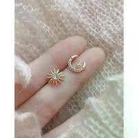 ราคา mija.stories - day and night earrings ต่างหูรูปพระอาทิตย์และพระจันทร์ บล็อกบัสเตอร์ (1731853976012752478)