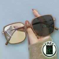 ราคา แว่นตาโฟโตโครมิก, รูปทรงสี่เหลี่ยม, Unisex, ป้องกันรังสี, กรอบย้อนยุคแบบเปลี่ยนได้ ชา Chrome Heart square fashion glasses แว่นสายตาสั้น กรองแสงสีฟ้า ทรงกรอบเหลี่ยมนักบิน ตา (1731843931165984625)