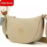 ราคา 【COD】 Fashion crossbody bag, mini nylon fabric shoulder bag, versatile for multiple occasions messenger bag, mom sling bag (1731871551923520805)