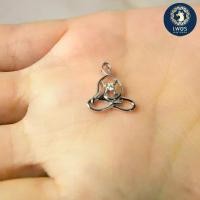 ราคา จี้เพชรทรงพระ ตัวเรือนทองคำแท้ (White Gold 9K) (1731819878215878022)