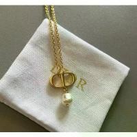 ราคา สร้อยคอ PETIT CD NECKLACE (1732105042561434686)