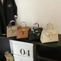 ราคา มีสไตล์, ความจุมาก, กระเป๋าสะพายไหล่เดียวและกระเป๋าสะพายข้าง, ใหม่ในปี 2025 office bag a day bag mini กระเป๋า ชามูน tiktok shop mall th ช๊อปมันส์ วันเงินเดือนออก lv nev (1732135518926505905)