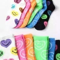 ราคา Chacha socks - ถุงเท้าข้อยาว colorful heart แบรนด์นำเข้าจากเกาหลี ถุงเท้าเกาหลี (1731896232892467043)