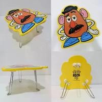 ราคา Toy Story l Mini Table Mr.Potato Head โต๊ะจิ๋วมิสเตอร์โปเตโต้เฮด การ์ตูนทอยสตอรี่ ขนาด 9 × 9 นิ้ว ความสูงจากโต๊ะถึงพื้น คําแนะนําการขายที่ร้อนแรงในเดือนนี้ (1731666782560618197)