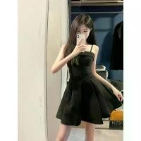 ราคา เดรสสายเดี่ยวสีดำ สไตล์ฝรั่งเศส TREND สำหรับผู้หญิง ทรงสลิมฟิต เดรสสั้นจีบ ทรงเข้ารูป ฤดูร้อน 2025 มาใหม่ อินเทรนด์ (1731972865360496154)