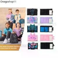 ราคา สินค้าขายดี ✈ Smiggle All Stars Character Wallet กระเป๋าตังค์ รุ่นไม่มีสาย ของแท้ พร้อมส่งในไทย (1731310410105849659)