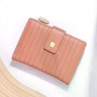 ราคา กระเป๋าสตางค์ผู้หญิง พร้อมกล่องใส่บัตร และกระเป๋าใส่เหรียญ กระเป๋า สตางค์ สะพาย ได้ กระเป๋า สตางค์ คุโร มิ การ์ด โฮล เดอร์ การ์ด โฮล เดอร์ ซื้อเลย์ แลก กระเป๋า bt 2 (1732126479799716695)