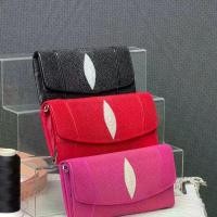 ราคา Women Long Wallet (MTB1) Model II แบบมีหนังคาด กระเป๋าสตางค์สามพับยักษ์ หนังปลากระเบนแท้ พร้อมสายสะพาย (1730697717950744973)