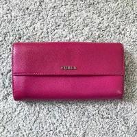 ราคา FURLA แท้ | กระเป๋าสตางค์ใบยาวสีชมพูม่วง Fuchsia Long Wallet ขายดีประจำเดือนนี้ (1731569511913326333)