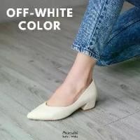 ราคา รองเท้ารุ่น Sofia (Off-White / หนังแกะ) (1729445500587313183)