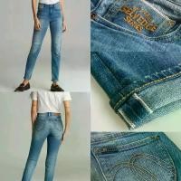 ราคา กางเกงยีนส์ผู้หญิง 067 ริมแดง (Selvedge Jeans) สียีนส์ฟอก mc Women (1730685512977188993)