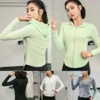 ราคา เสื้อคลุมออกกำลังกายผู้หญิง มีฮู้ด YOGA-132เกรดพรีเมียม เสื้อสปอร์ตแขนยาว แจ็คเก็ตแขนยาว เข้าทรงสวย กันแดด กัน UV ใส่คลุมสปอร์ตบรา (1729479964173437032)