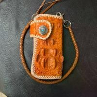 ราคา กระเป๋าสตางค์ กระเป๋าใบยาว หนังจระเข้แท้ ถักขอบอย่างดี แถมสายคล้อง พร้อมส่ง (1732092390175705252)