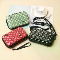 ราคา กระเป๋าโทรศัพท์มือถือ, กระเป๋าสะพายข้างมินิและน่ารัก, กระเป๋าเครื่องสำอางเก็บของ, กระเป๋าถือแฟชั่น, กระเป๋าสะพายข้างอินเทรนด์สำหรับผู้หญิง กระเป๋าสตางค์ lyn แท้ กระเป๋าสตางค์อเนก (1730141100447205632)