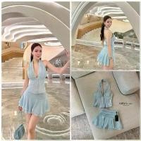 ราคา 890.-M L Detail : Set 2 ชิ้น เสื้อ+กระโปรง เสื้อสายคล้องคอวีลึกสีฟ้า ดีไซน์แต่งกระดุมด้านหน้าและเข้ารูปช่วงเอวแบบคอร์เซ็ต ช่วยเน้นทรงให้ดูหุ่นเป๊ะ กระโปรงสั้นทรงบานชั้นเลเยอร์ ผ (1732053115995784229)