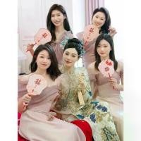 ราคา ชุดเพื่อนเจ้าสาวผ้าซาตินสีชมพู สไตล์ใหม่ 2025 ไซส์เล็ก สูง-End Niche เหมาะสำหรับน้องสาว เพื่อนเจ้าสาว และกลุ่ม ชุดลำลอง ชุด แต่งงาน ล้านนา ชุด เจ้าสาว ชุด ไทย ชุด หมั้น คู (1732070424879532337)