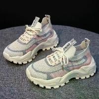 ราคา รองเท้าผ้าใบสำหรับผู้หญิง คอลเลคชั่นฤดูร้อนใหม่ สไตล์ลำลอง วัสดุตาข่าย ระบายอากาศ เหมาะสำหรับคุณแม่ รองเท้าผ้าปักกิ่ง รองเท้าวิ่งลำลอง รองเท้า marcopony buax minx shoes รองเท้ (1731267864782145036)