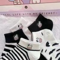 ราคา [พร้อมส่ง] ถุงเท้า1แพค10คู่ ถุงเท้าข้อสั้นผู้หญิง แฟชั่น วินเทจ (1732076148486014478)