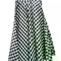 ราคา กระโปรงผ้าไหมไทยแท้ ทอกระสวยพุ่งมือ ผู้หญิง Skirt Lady (1730751568259221769)