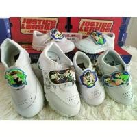 ราคา [จัดส่งทันที] รองเท้านักเรียน รองเท้าพละ รองเท้านักเรียนชาย เบนเท็น Gerry Gang Benten เบนเทน รองเท้าเด็กชาย รองเท้าผ้าใบขาว - ลดราคา - คละลาย (1731458483049039322)