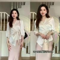 ราคา ชุดกระโปรงผ้าซาติน เสื้อคอปก สวิง สำหรับผู้หญิง กระชับสัดส่วน อเนกประสงค์ คอวี แขนกลาง เรียบหรู คอลเลคชั่นฤดูร้อน 2025 สงกรานต์ ชุด (1732045611150837342)