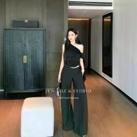ราคา ชุดเสื้อผ้าผู้หญิง สไตล์เรียบหรูระดับไฮเอนด์ สังคม เสื้อปาดไหล่ กางเกงสูทเอวต่ำ กางเกงขากว้างทรงตรง ขายาว มาแรง สงกรานต์ ชุด เอี๊ยม ยีน เซ็ต ผ้า สปัน old money outfits men ย (1731954570635478370)