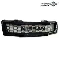 ราคา กระจังหน้า นิสสัน นาวาร่า D40 สีดำเงา โลโก้ ดำ พร้อมไฟกระจัง สีส้ม/สีขาว ปี 2005-2013 Nissan Navara D40 (1731243657383872738)