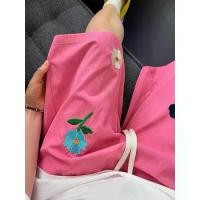 ราคา กางเกงขาสั้นฤดูร้อนของผู้ชาย สีชมพู Dopamine แห้งเร็ว เอวสูง เอวเล็ก ปักลายดอกไม้ กางเกงกีฬา กางเกงขาสั้น ach (1731621656723883686)