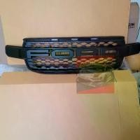 ราคา กระจังหน้า หน้ากระจัง แบบมีไฟ 3 จุด / และ ไม่มีไฟ LED รุ่น ฟอร์ด เรนเจอร์ FORD RANGER ปี 2022 - 2023 สีดำด้าน โลโก้ FORD สีดำ 1 ชิ้น NEW GAN (1731499422743038208)