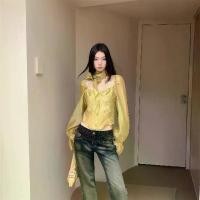 ราคา เสื้อผูกโบว์ผีเสื้อ สีทอง คอเหลี่ยม ปาดไหล่ แขนยาว สั้น ทรงสลิมฟิต สำหรับผู้หญิง (1732052872819934948)