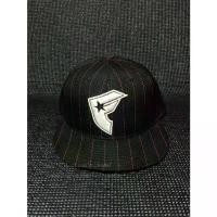 ราคา หมวก New Era x Famous Pin Stripe 59fifty (1732188042237347156)