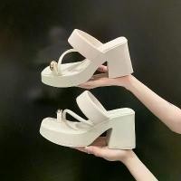 ราคา รองเท้าแตะส้นสูง แบบสวม 2024 ฤดูร้อน แฟชั่นใหม่ อเนกประสงค์ พื้นหนา สไตล์ลำลอง เทรนด์ ขายส่ง (1732055339375233703)