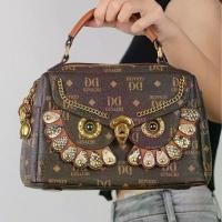 ราคา กระเป๋าถือนกฮูก, งานฝีมือหนัก, สไตล์ย้อนยุค, วัสดุพีวีซี, ความจุมาก, กระเป๋าสะพายไหล่และกระเป๋าสะพายข้าง, แฟชั่น, ปี 2025 (1731968416507003933)