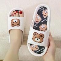 ราคา รองเท้าแตะคู่ ลายการ์ตูนน่ารัก สำหรับผู้หญิงและผู้ชาย ใส่หน้าร้อน แบบสวม พื้นหนา เหมาะสำหรับบ้าน ในร่ม ห้องน้ำ อาบน้ำ กันลื่น พื้นนุ่ม (1730110403004827755)