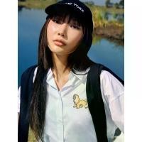 ราคา [Pomelo] Disney เสื้อเชิ้ตแขนยาวทรงโอเวอร์ไซส์ ลาย Lady / Disney Lady Oversized Long Sleeve Shirt (1730963146864756827)