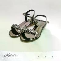 ราคา New Sandals Bli Metallic Color Kwintra Shoes with Diamond Strap (1732122138461570491)