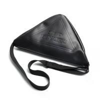 ราคา Diamond classic bag กระเป๋าสะพายข้างทรงสามเหลี่ยม (1729567346717133157)