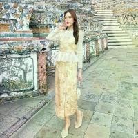 ราคา Maria Diamond สีทอง Banburee Thai jitrada Dress ชุดไทยจิตรลดา เซ็ต 2 ชิ้น เสื้อ+กระโปรงทบหน้า ลายสีชมพู ผ้าไหมญี่ปุ่น มีซับในทั้งตัว (1729864102115903679)