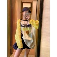 ราคา เสื้อยืดพิมพ์ลายตัวอักษรสำหรับผู้หญิง เย็บสีเหลือง สีตัดกัน คอกลม แขนยาว ทรงหลวม เสื้อกันแดด เหมาะสำหรับฤดูร้อน 2025 uniqlo กันยูวี เสื้อ คอบัว เสื้อ คอบัว เสื้อ กัน ลม เสื้ (1731366921101412280)