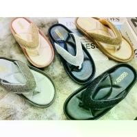 ราคา fashion SOFA รองเท้าแฟชั่นรองเท้าหนีบเพรช พื้นโซฟาเตี้ย Gooddy ที่นิยมมากที่สุด (1731962812280571030)