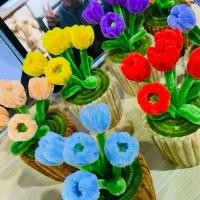 ราคา กระถางดอกทิวลิป handmade ลวดกำมะหยี่ ปัจฉิม ของขวัญวันเกิด ปีใหม่ วาเลนไทน์ (1732147738143132068)