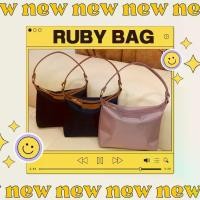 ราคา Ruby Bag กระเป๋าสะพายใบเล็ก (1729624372852066322)