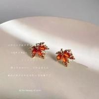 ราคา ต่างหูสตั๊ดใบเมเปิ้ลสีแดง ฝังไมโครด้วยเพทาย ต่างหู แมงมุม ต่างหู ชาแนล ต่างหู นพเก้า (1731083651356461696)